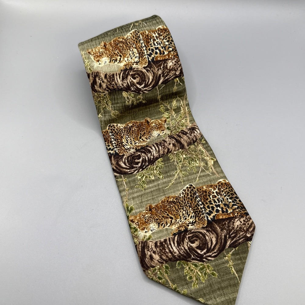 Endanger Species Cheetah Tie Beware The Intruder By Wembley 100% Silk USA